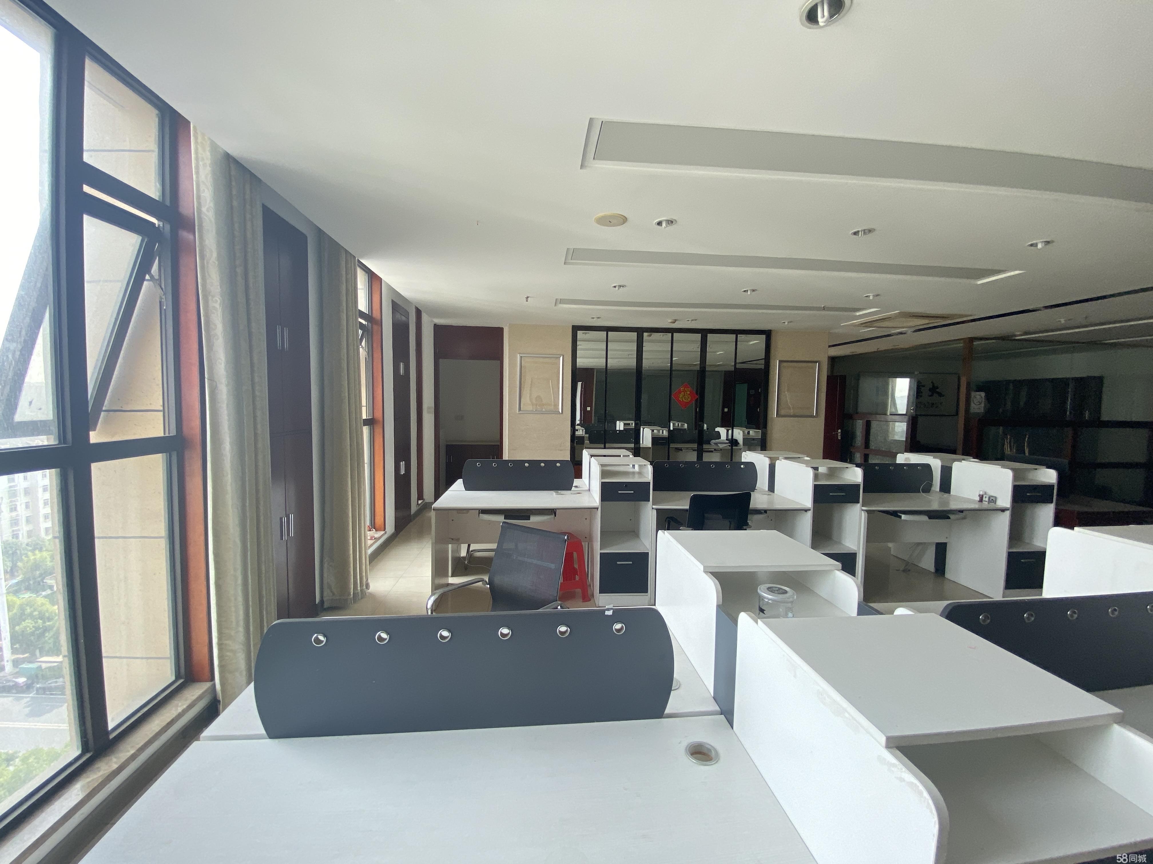 汇峰精装近地铁带家具