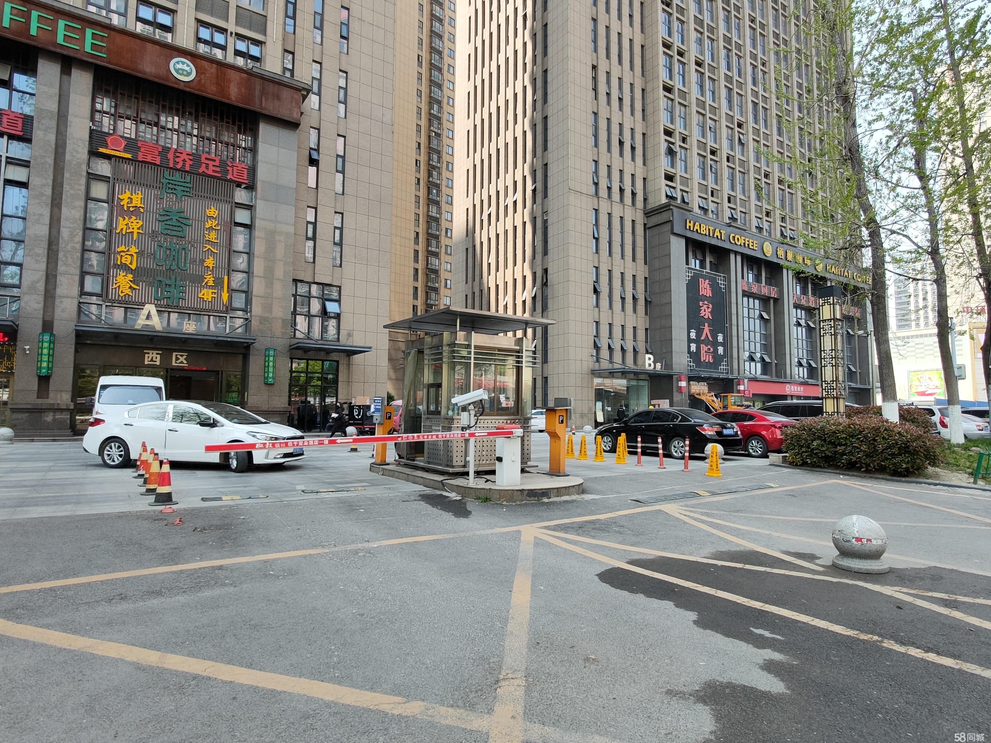 经典广场精装交通便利随时看房