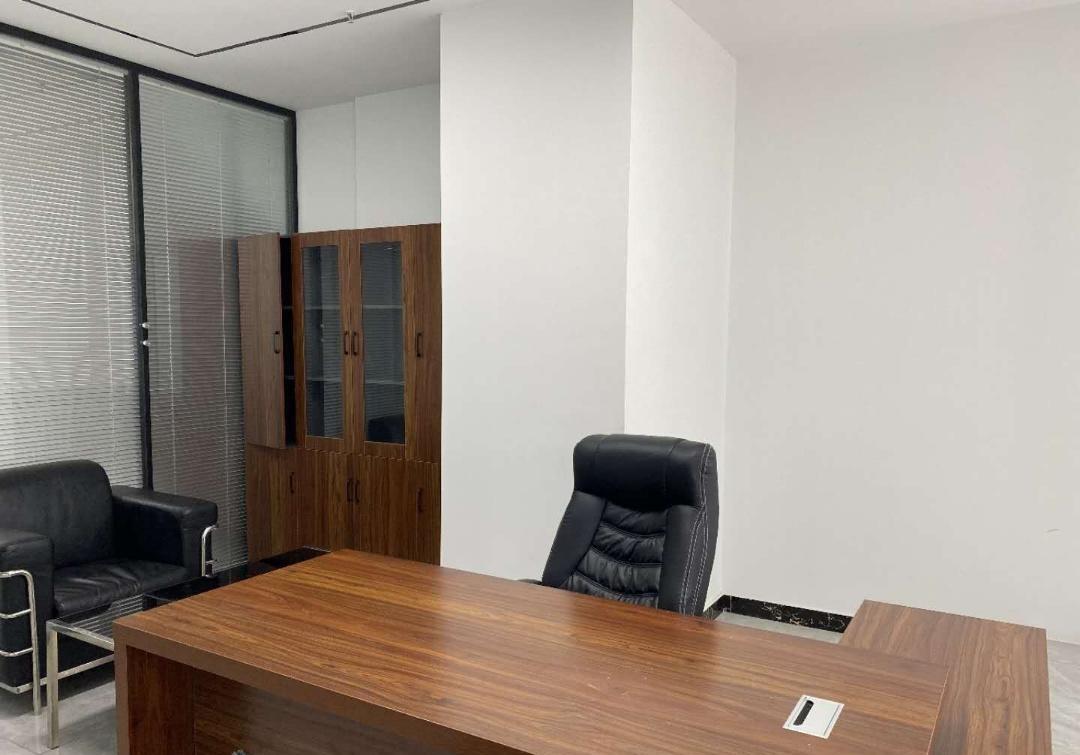 政务区精装采光好户型正