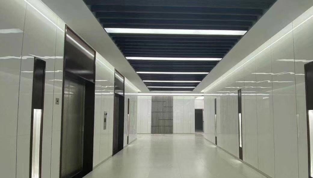 经开区精装交通便利停车无忧