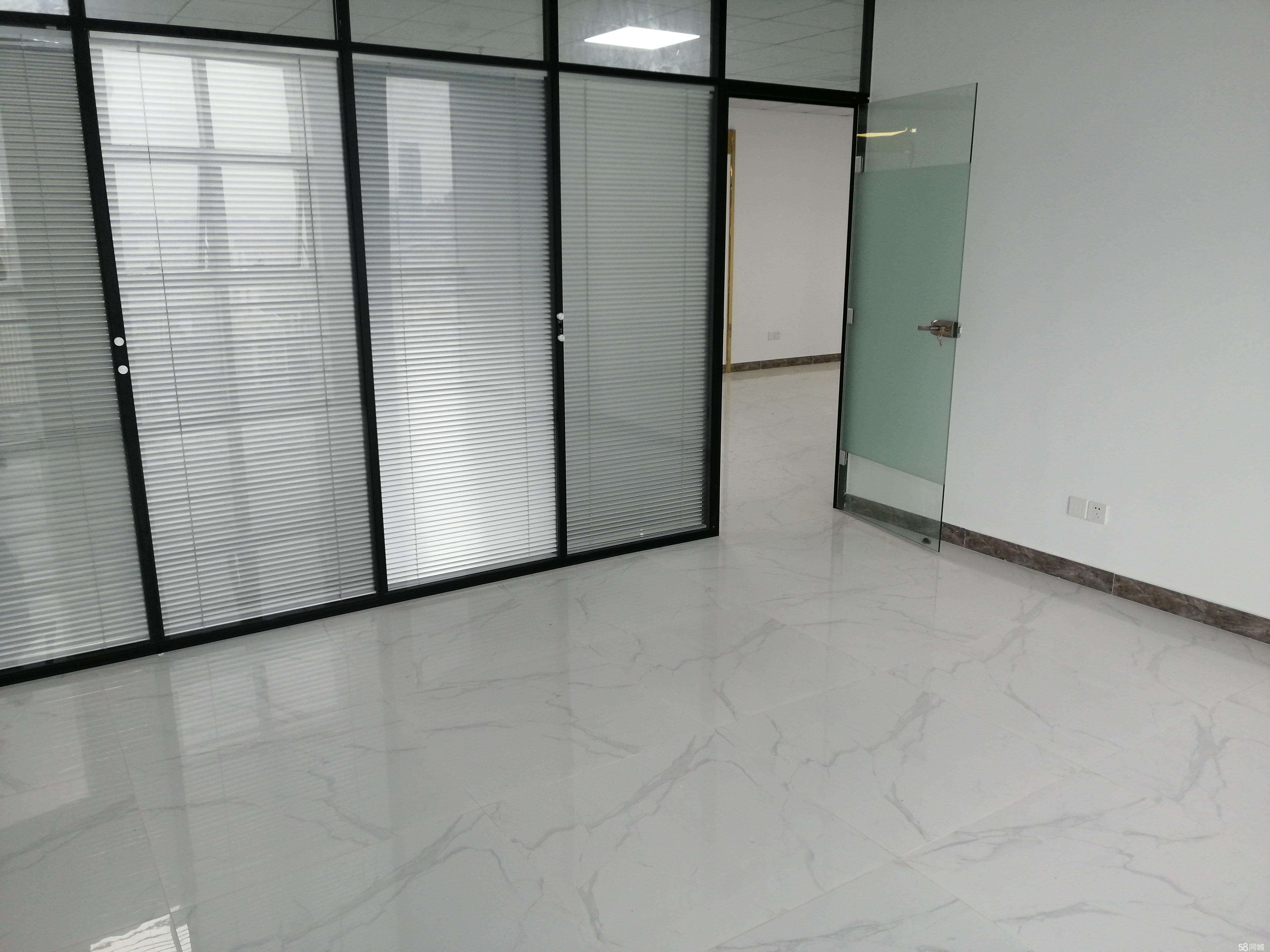 经开区精装带家具正南采光好