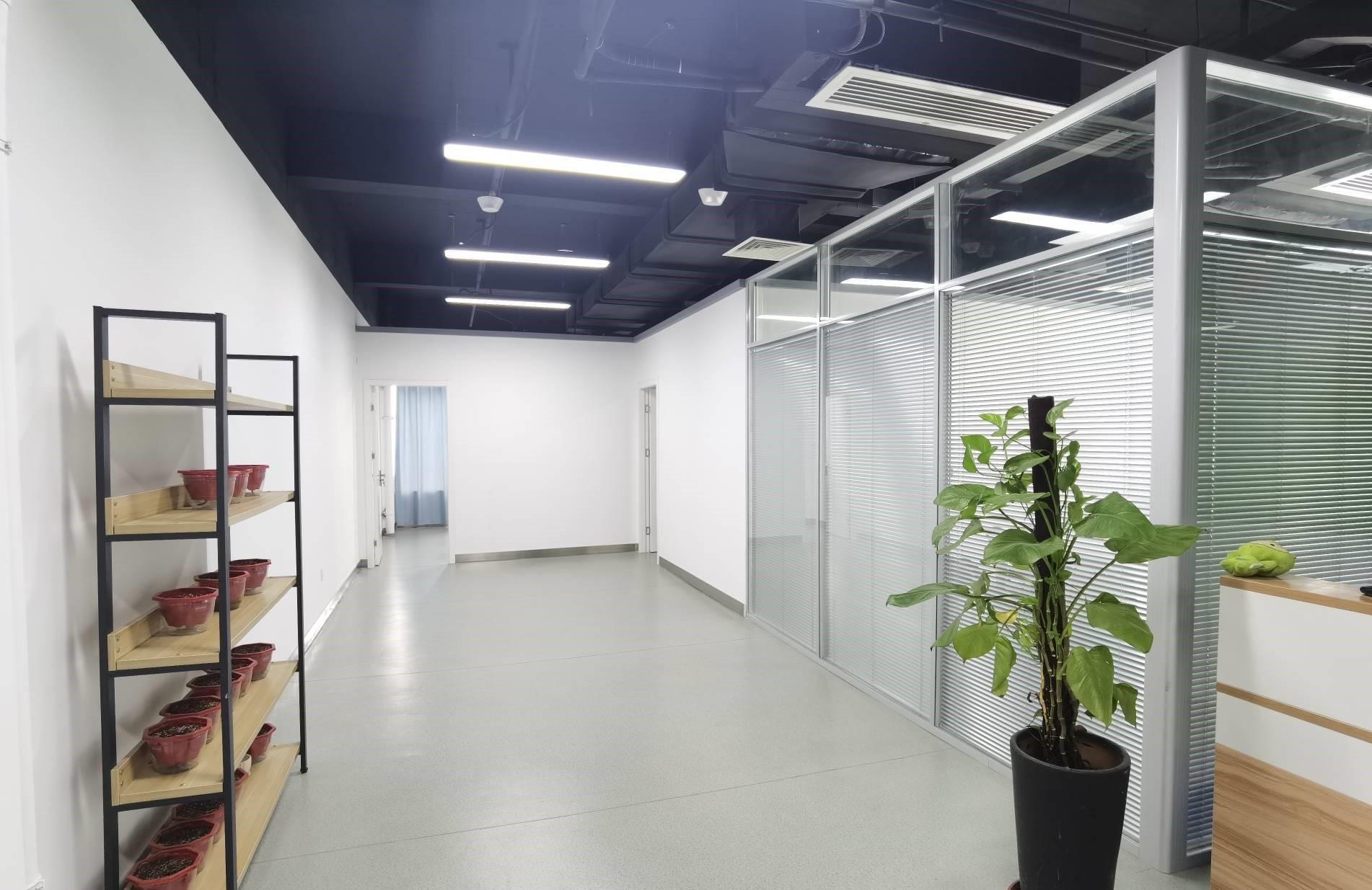 政务区精装独立空调