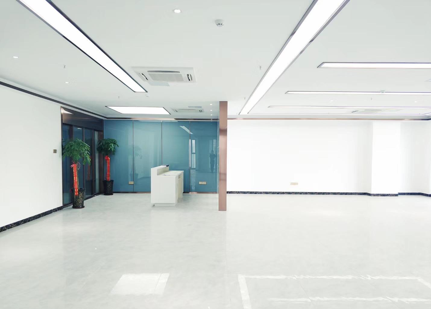 蜀山区精装带家具地铁口旁